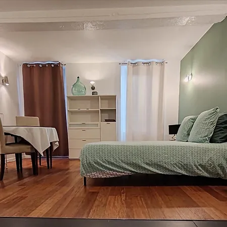 Apartment Centre Historique Picasso